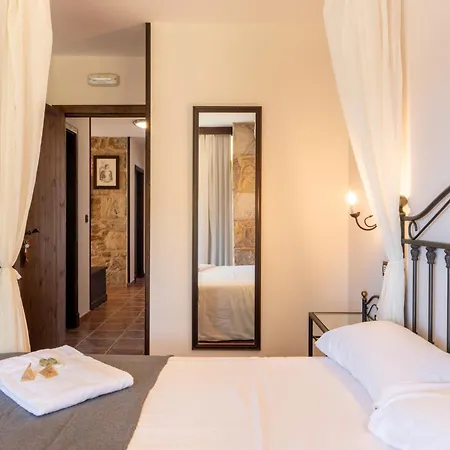 Galitrips A Casa De Trillo * Rego de Santa Marina